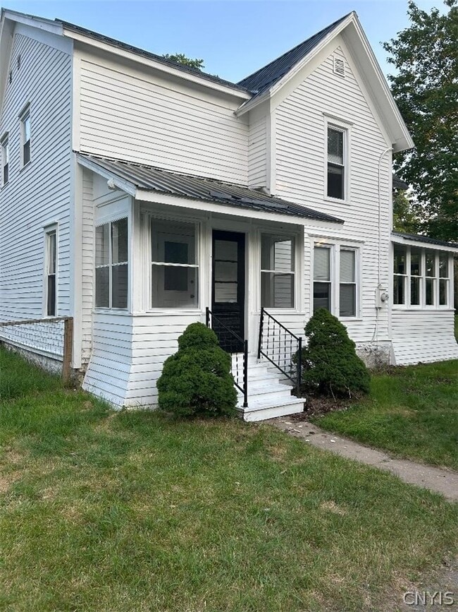 Building Photo - 24406 Back St