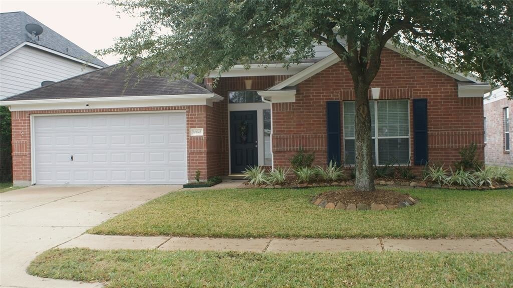 Primary Photo - 16643 Roseglade Dr