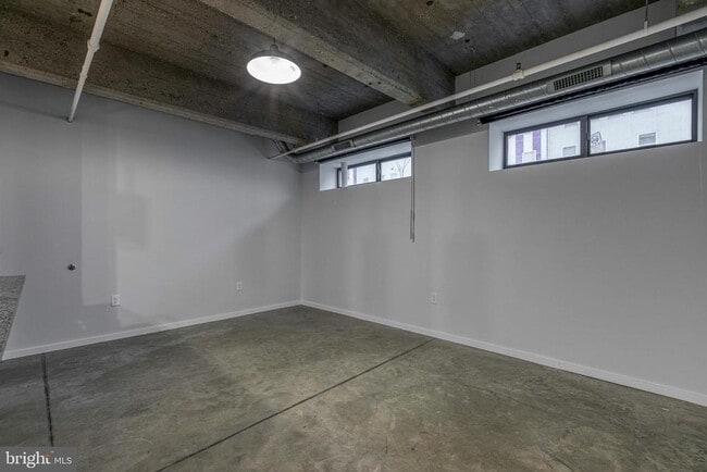Building Photo - 4800 Brown St