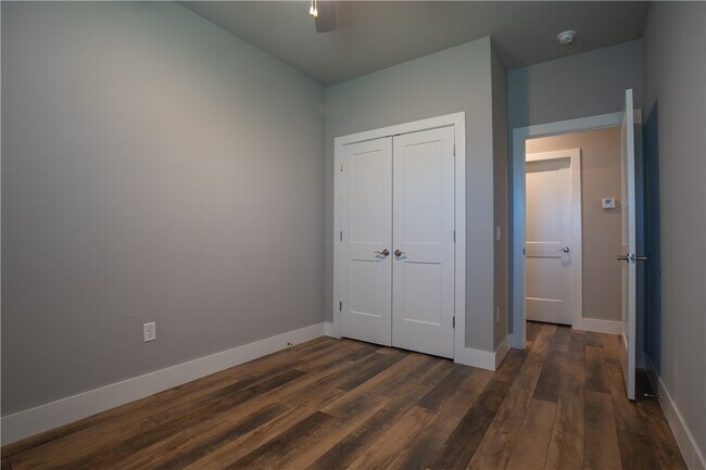 Foto del edificio - 1723 Booker Cir