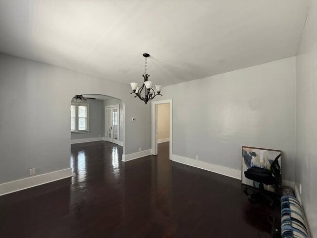 Building Photo - 1644 Taylor Ave