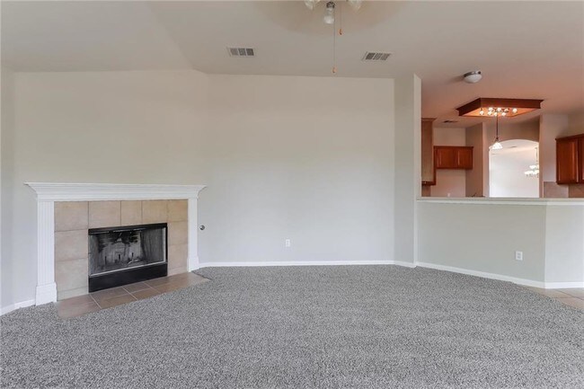 Building Photo - 18329 Dry Brook Loop