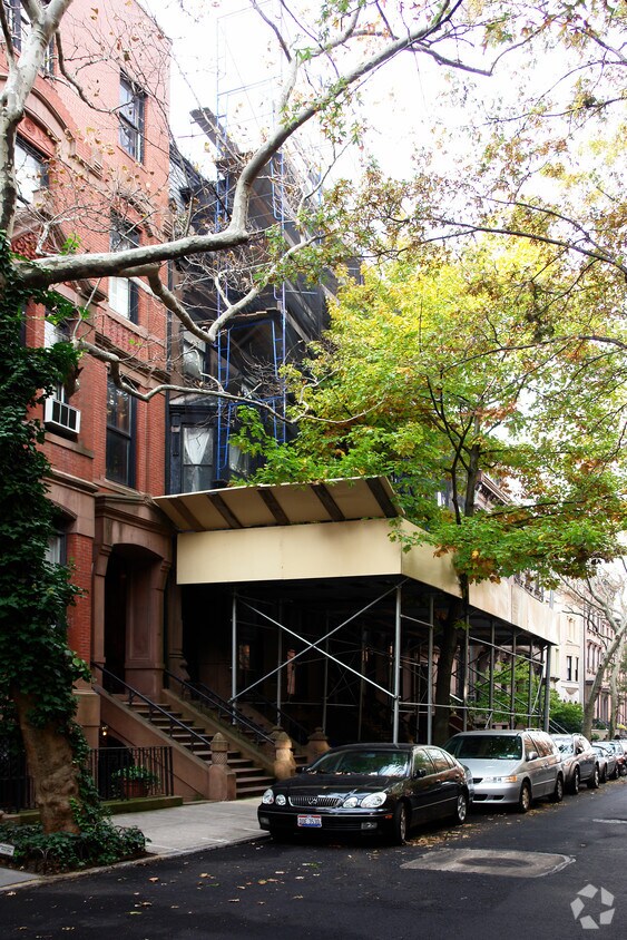 Building Photo - 34-36 Remsen St