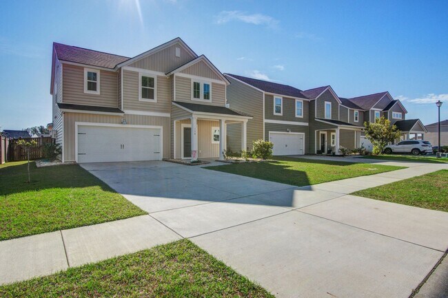 Foto del edificio - Stunning 5 Bedroom Cypress Preserve
