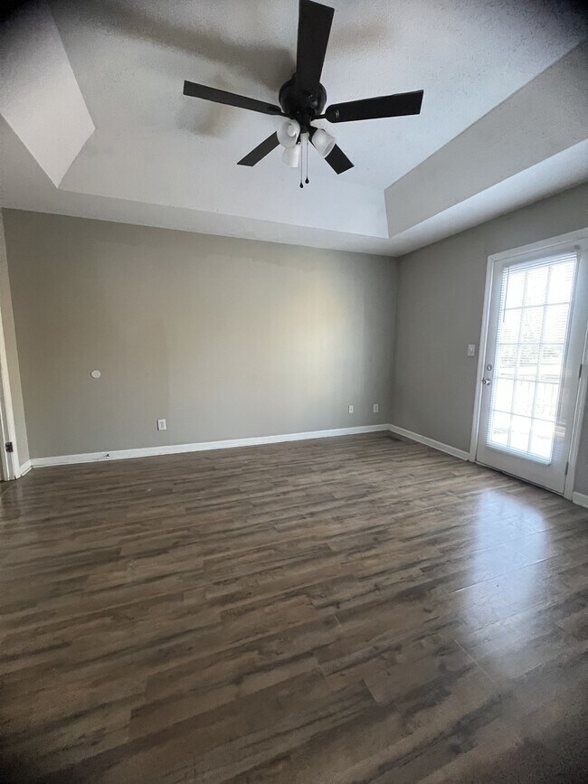 Foto del edificio - 1714 Dublin Ct