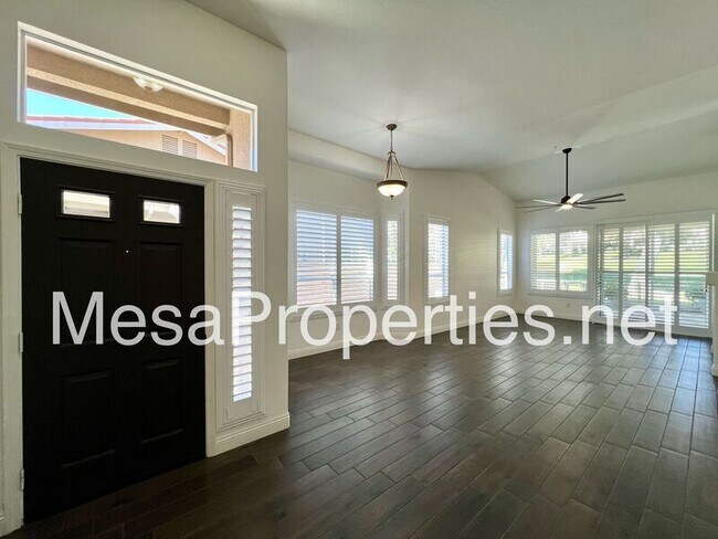 Building Photo - 1497 Upland Hills Dr S