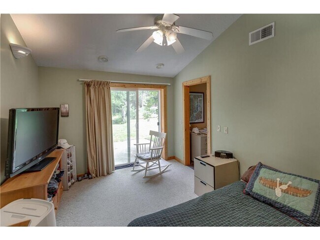 Foto del edificio - 35754 Pine Terrace Rd - Heartwood Homes