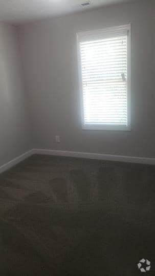 Building Photo - 130 Willborough Ave