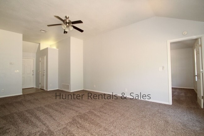 Building Photo - A Must See!