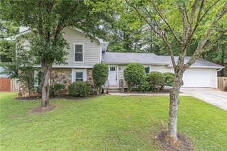 Building Photo - 495 Ansley Dr