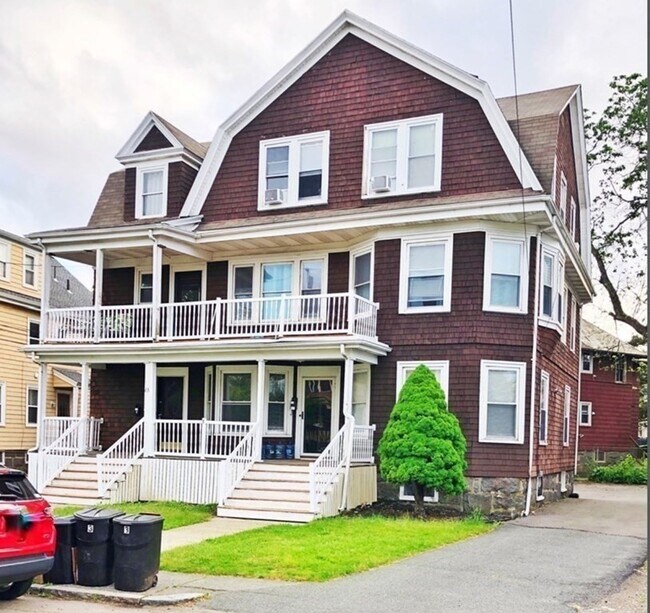 Building Photo - 83 Bigelow St
