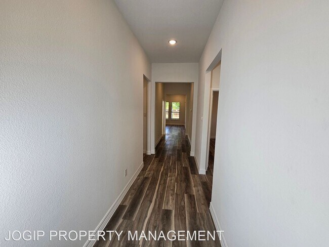 Building Photo - 3 br, 1 bath House - 2421 Pennsylvania Ave.