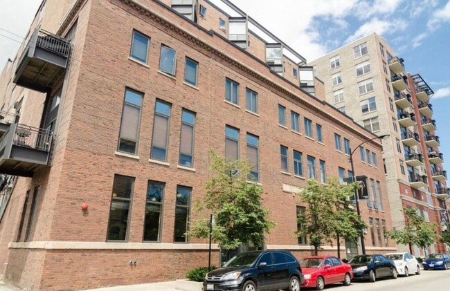 Photo - 222 S Racine Ave (Chicago, IL) Apartment