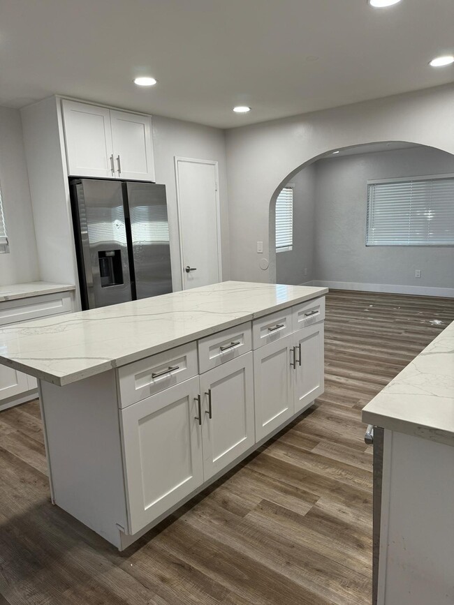 Building Photo - 1141 Granger St