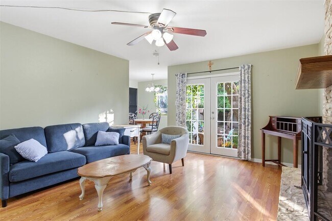 Foto del edificio - 105 Norwood Dr