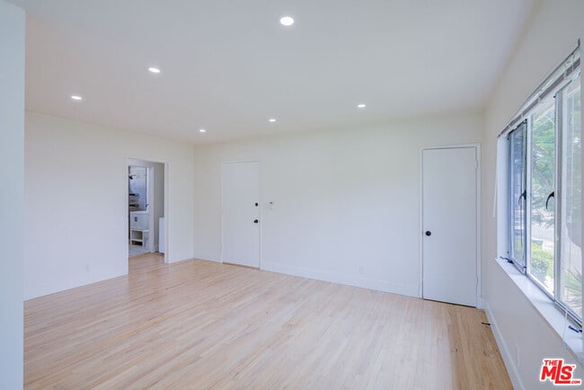 Building Photo - 11825 Iowa Ave