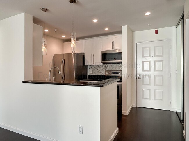 Photo - 6400 Christie Ave Townhome