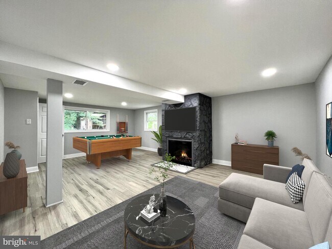 Building Photo - 5910 Brookview Dr
