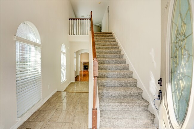 Building Photo - 7630 N Linpar Ct