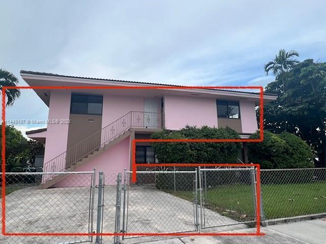 Building Photo - 295 SW 113th Ave