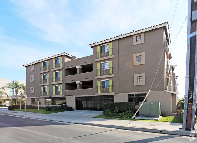 Building Photo - Civic Plaza Apartments