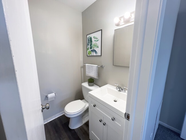 Building Photo - Chalet Villa