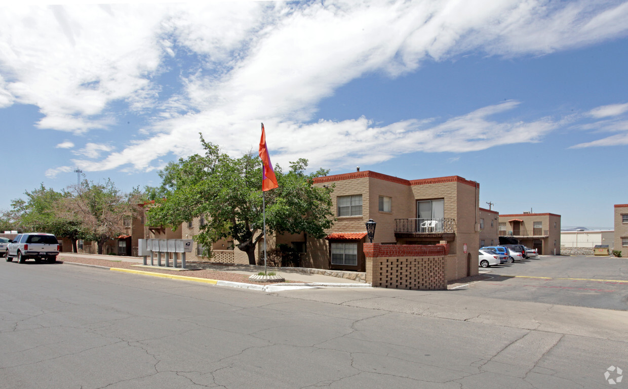 Primary Photo - Vista Sierra Apartment Homes