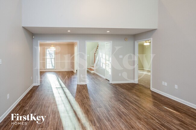 Foto del edificio - 2048 Bohemia Cove