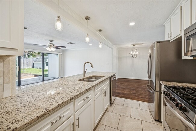 Building Photo - 5226 Nina Lee Ln