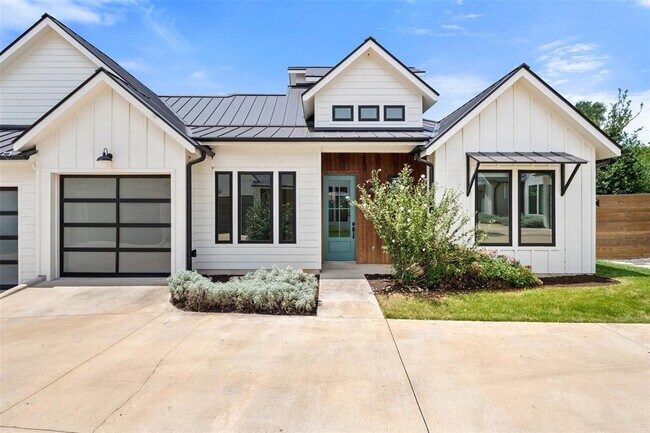 Foto del edificio - 4020 Valley View Rd