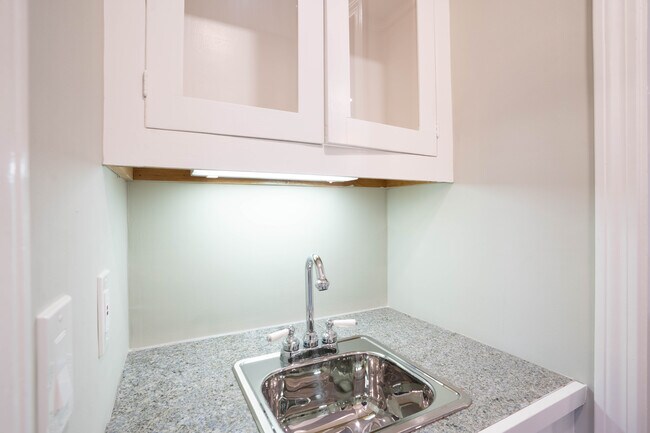 Foto del edificio - 40 Puddingstone Ln