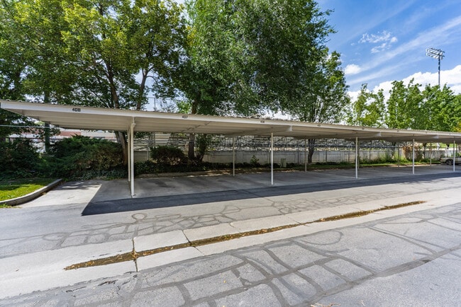 Building Photo - 5761 S Waterbury Cir