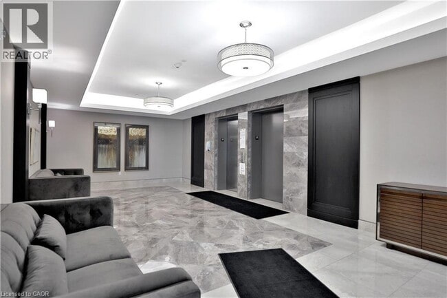 Building Photo - 101 Shoreview Pl