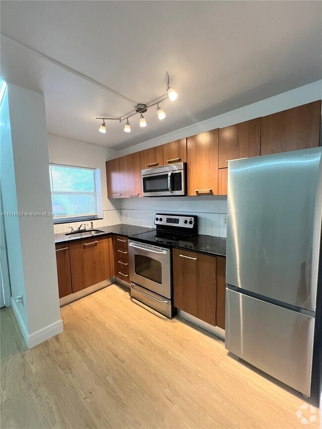 Building Photo - 421 NE 68th St