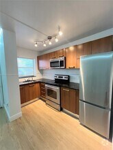 Building Photo - 421 NE 68th St