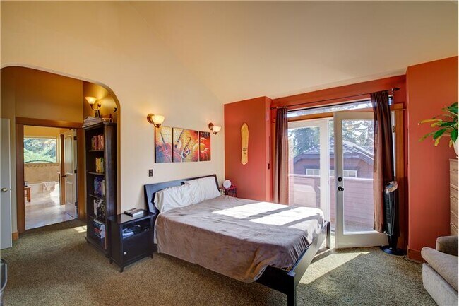 Foto del edificio - 10516 20th Ave NE
