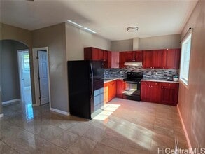 Building Photo - 3232 Ahinahina Pl