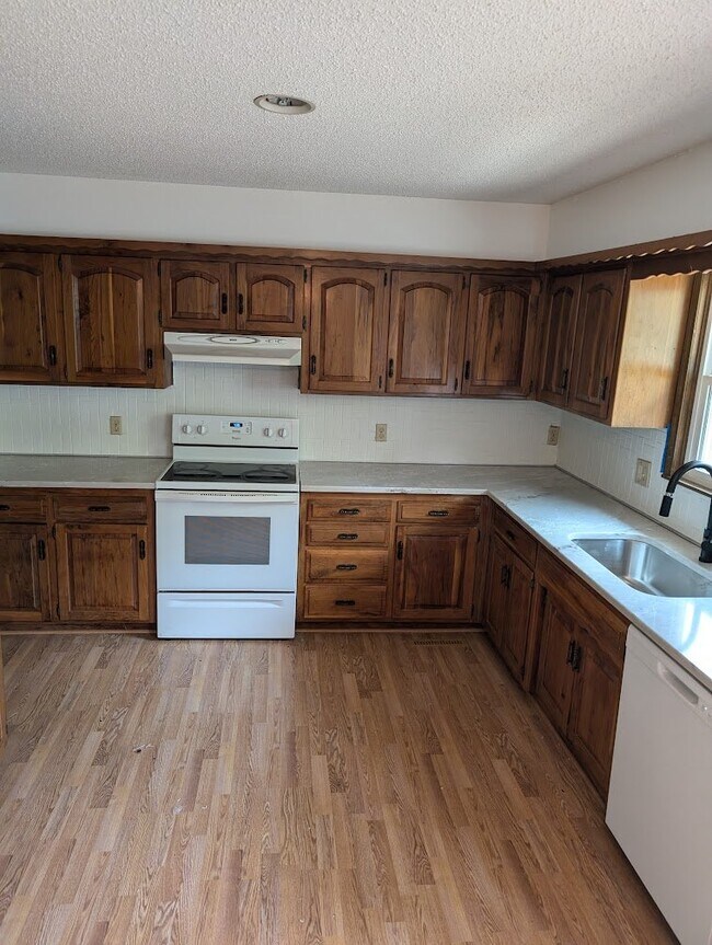 Foto del edificio - 430 N Persimmon Dr