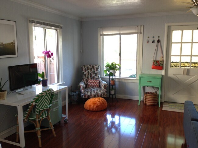 Building Photo - 655 San Benito Ave