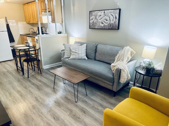 Foto del edificio - 1421 F St NE