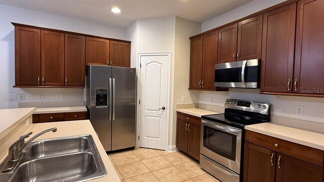 Foto del edificio - 7224 Halton Ct