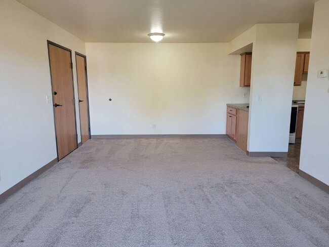 Building Photo - Cozy 2 Bed Apartment in Black Creek, WI wi...