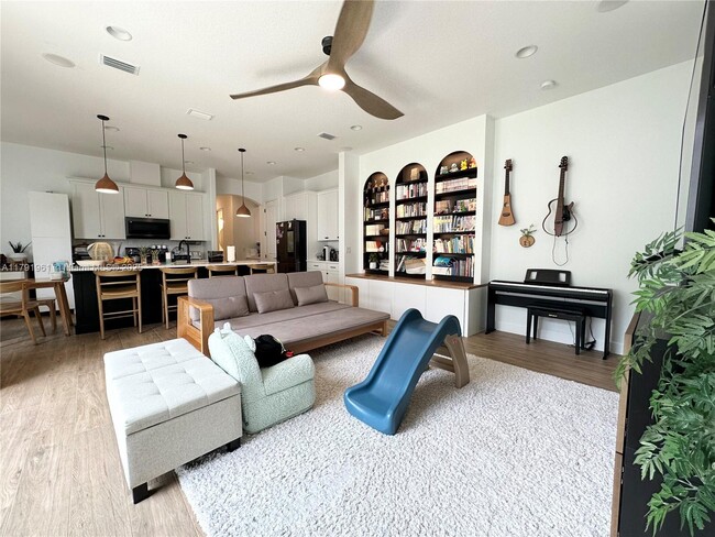 Building Photo - 8436 Lyside Dr