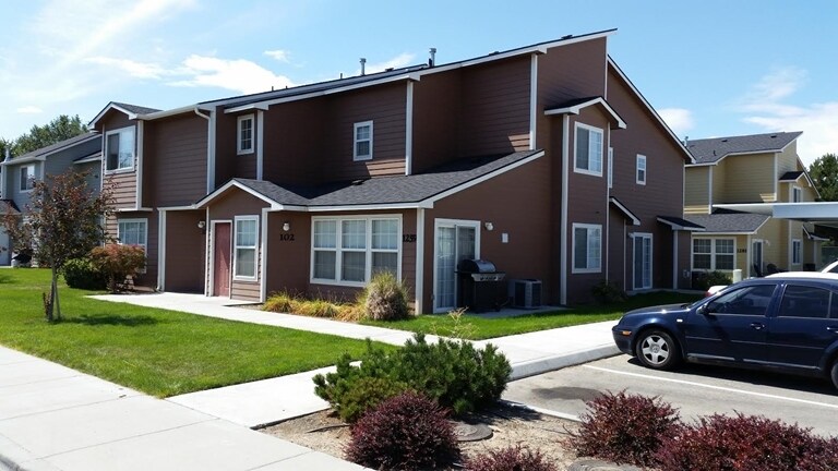 Primary Photo - 1259 N Wildwood St