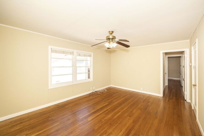 Building Photo - Charming Single Family Home in Midtown Pal...