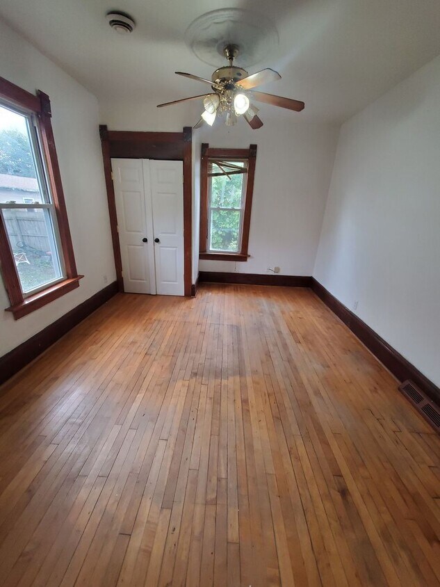 Foto principal - 732-736 S 24th St.