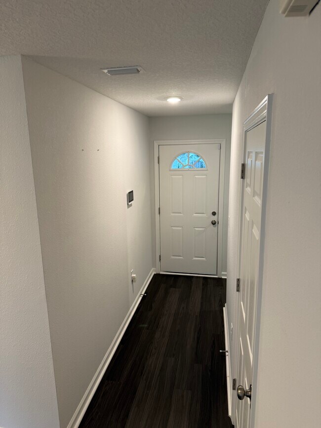 Building Photo - 8064 Noroad
