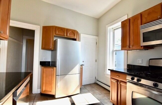 Foto del edificio - 17 Savin Hill Ave
