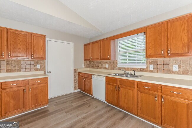 Foto del edificio - 316 Mill Glen Ct