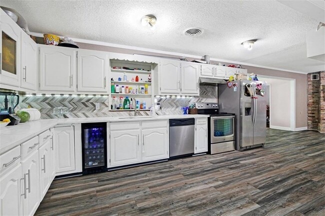 Foto del edificio - 1200 Joyce St